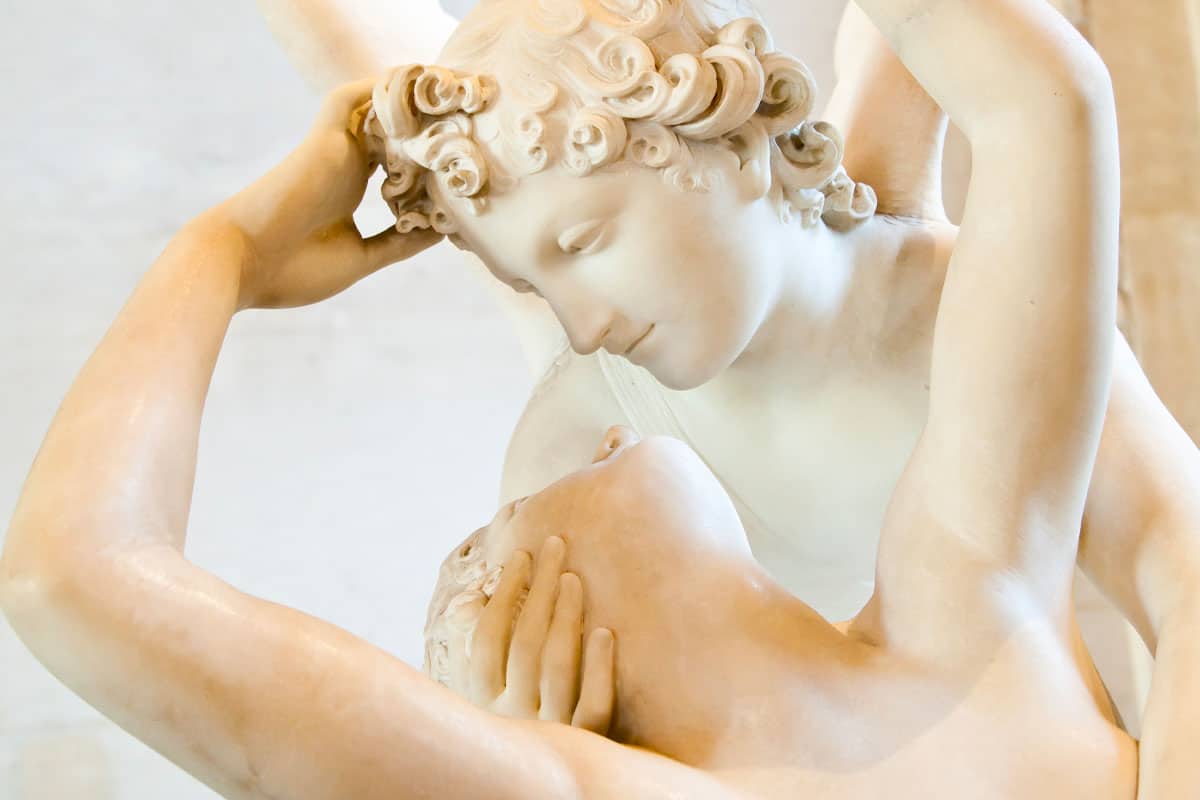 In Italia l'educazione sentimentale è fondamentale