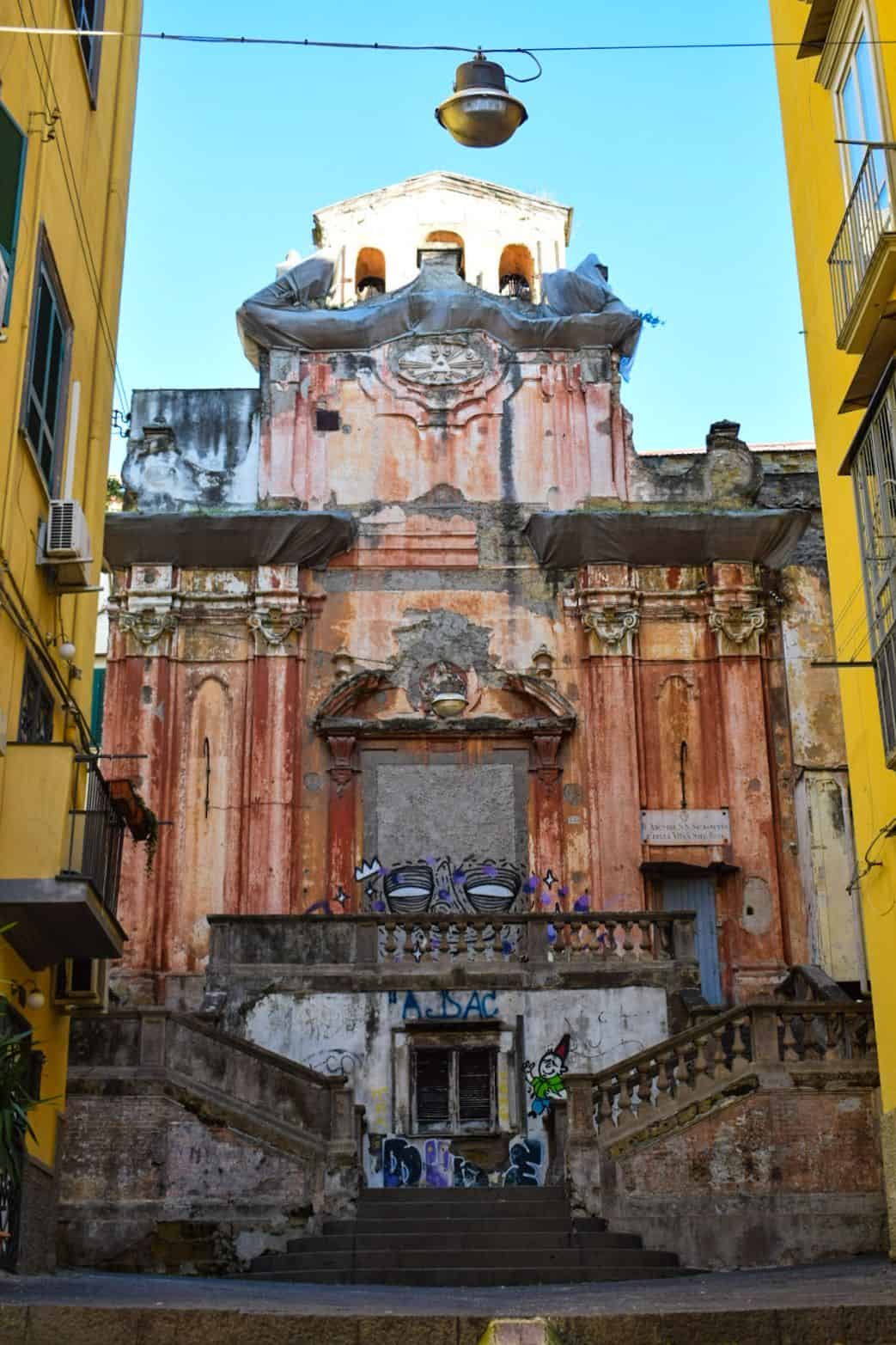 Chiesa della Santissima Trinità alla Cesarea: l’ennesimo tesoro nascosto di Napoli 