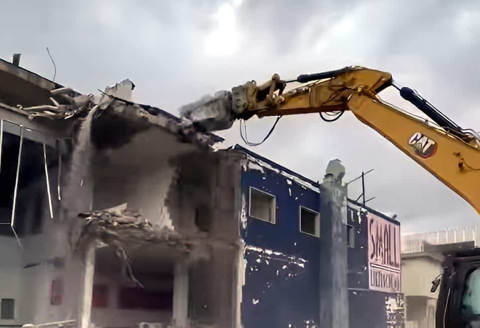 È davvero ora di dire addio al Big: quale futuro per il cinema casertano?