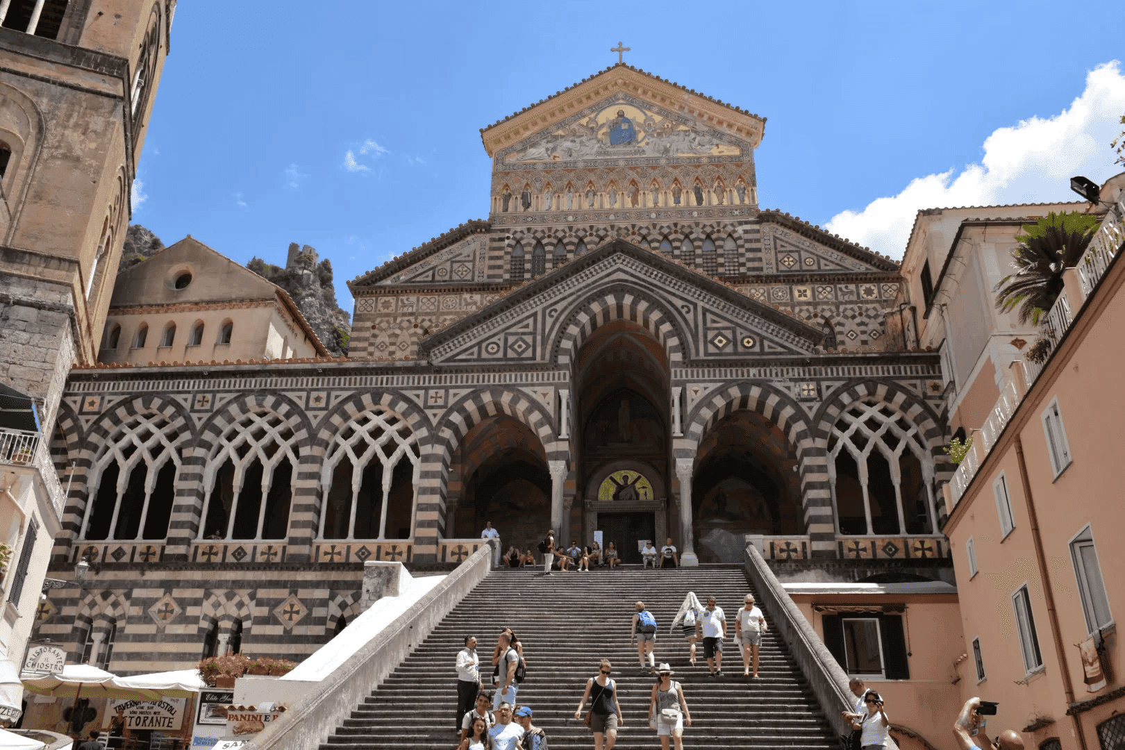Il doppio miracolo della statua della Madonna del Carmine
