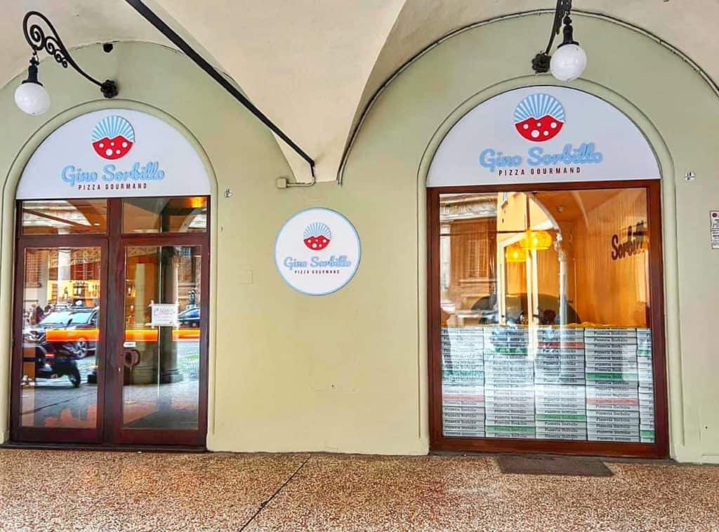 Gino Sorbillo apre la sua nuova pizzeria a Bologna