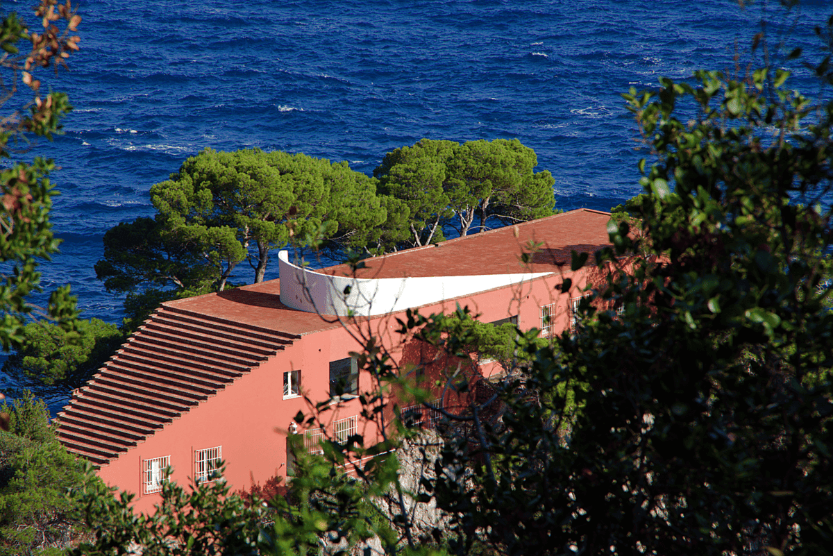 Jacquemus sceglie Villa Malaparte a Capri per sfilare