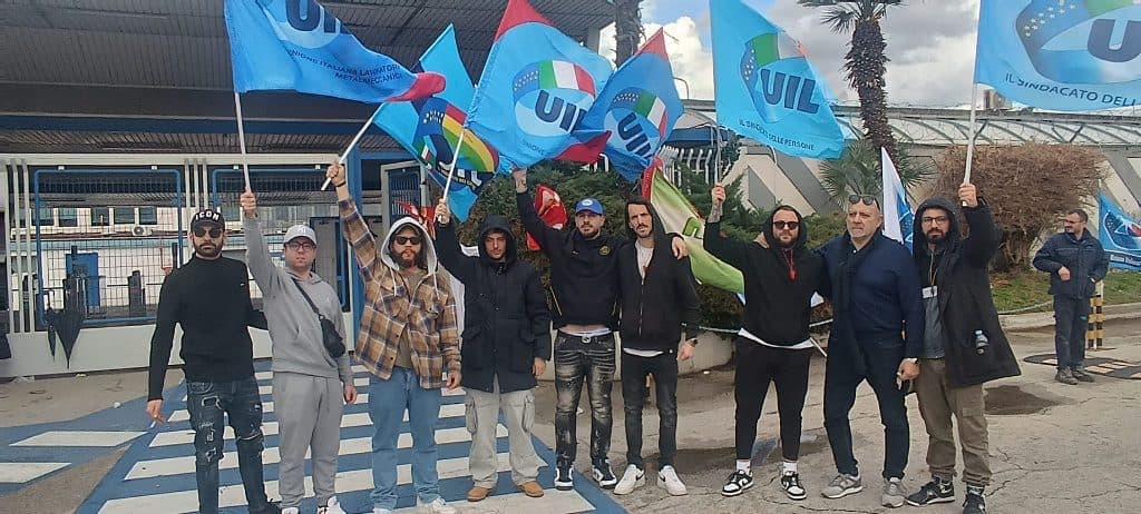 I dipendenti della Pro&Ng a Pomigliano chiedono certezze
