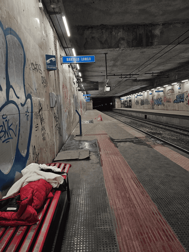 Ponticelli: aspettare il treno? Troppo rischioso  