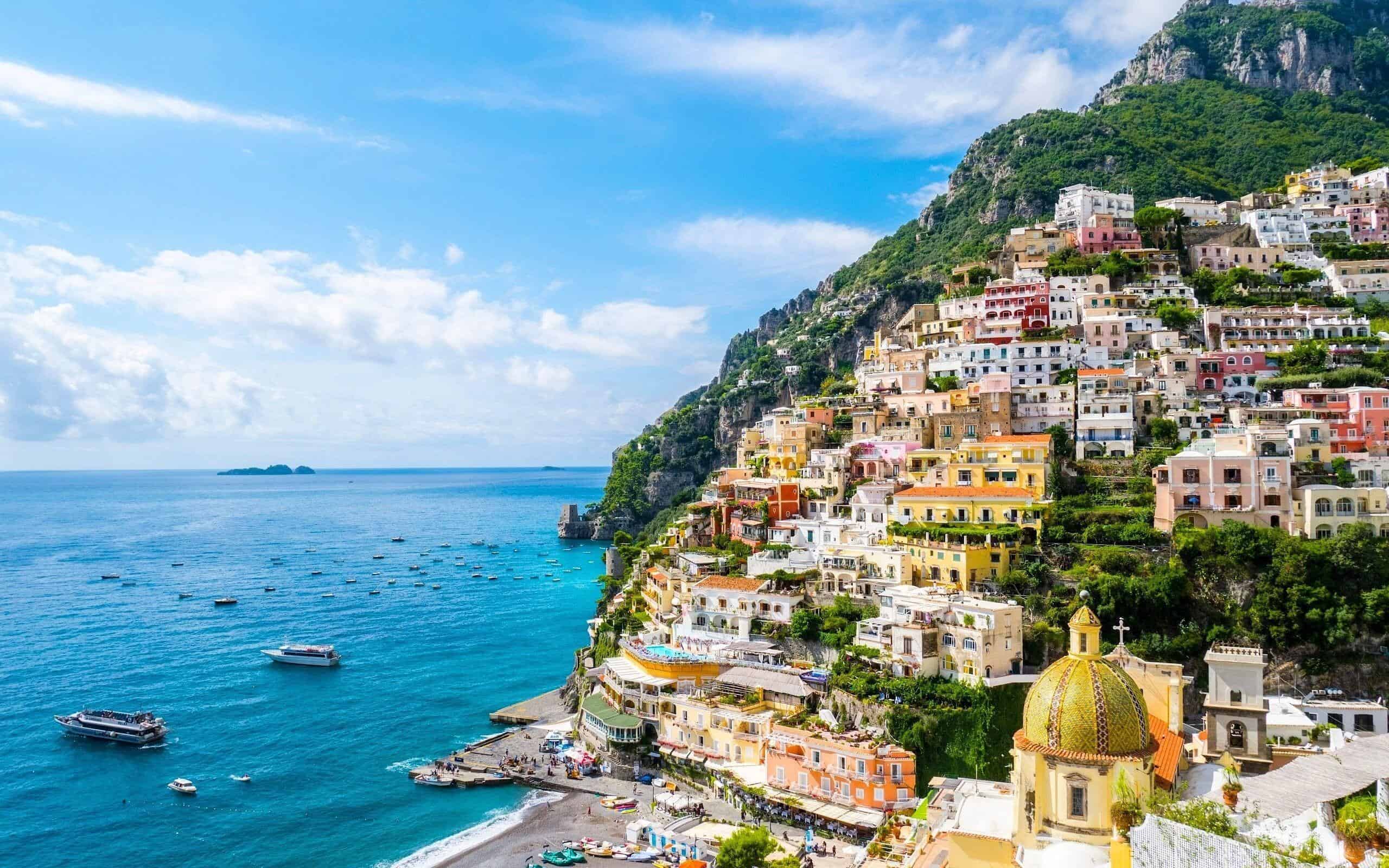 Stranieri in vacanza in Italia: Positano la località più gettonata