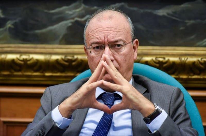 Polemiche sui programmi di Valditara: fuori Marx e Gramsci