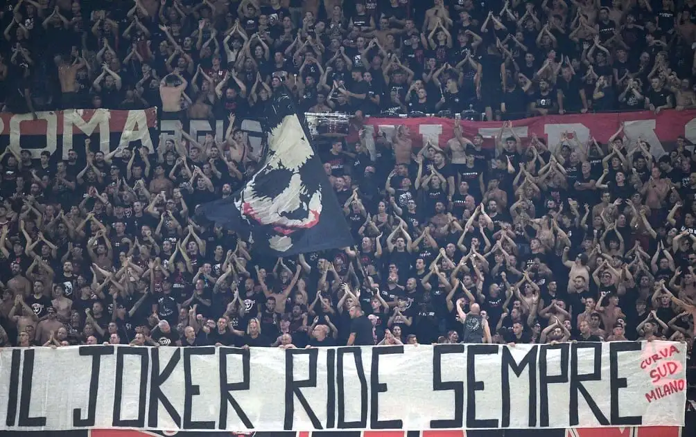 Ultras: tra tifosi mafiosi e società complici perde il calcio
