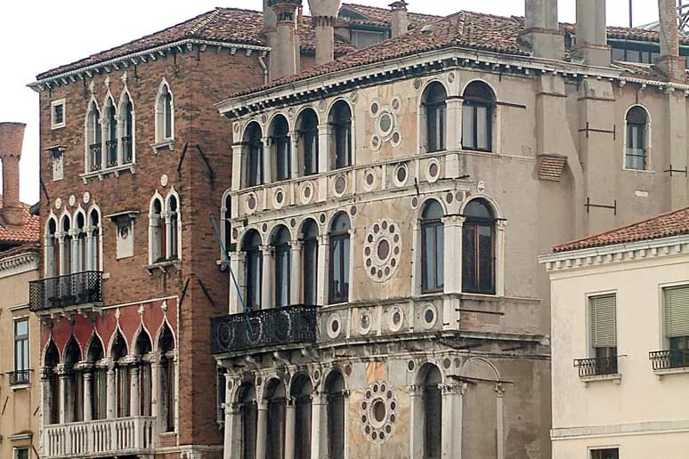 La storia del Palazzo "maledetto" sul Canal Grande di Venezia