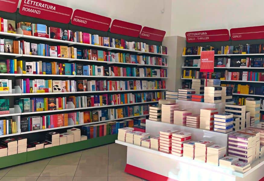 A Giugliano la presentazione del libro "Esplosione di luce" di Giuseppe Russo