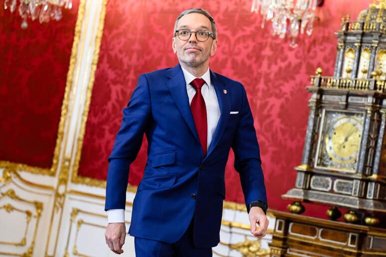 Estrema destra in Austria: il nuovo governo segue il trend europeo