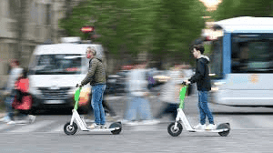 Il nuovo Codice della Strada cancella i monopattini nelle città?