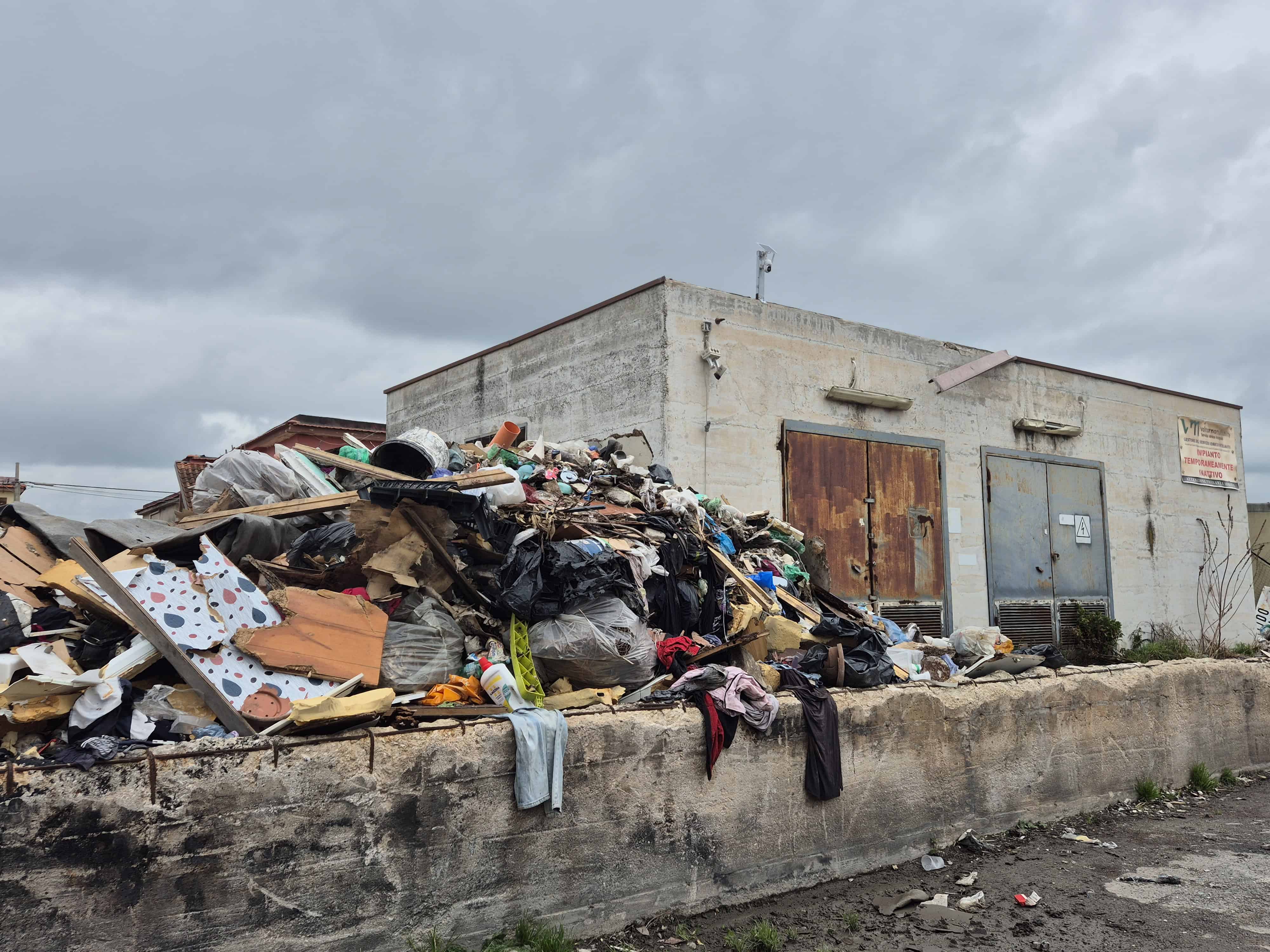 Castel Volturno, ex impianto della Multiutility diventa una discarica