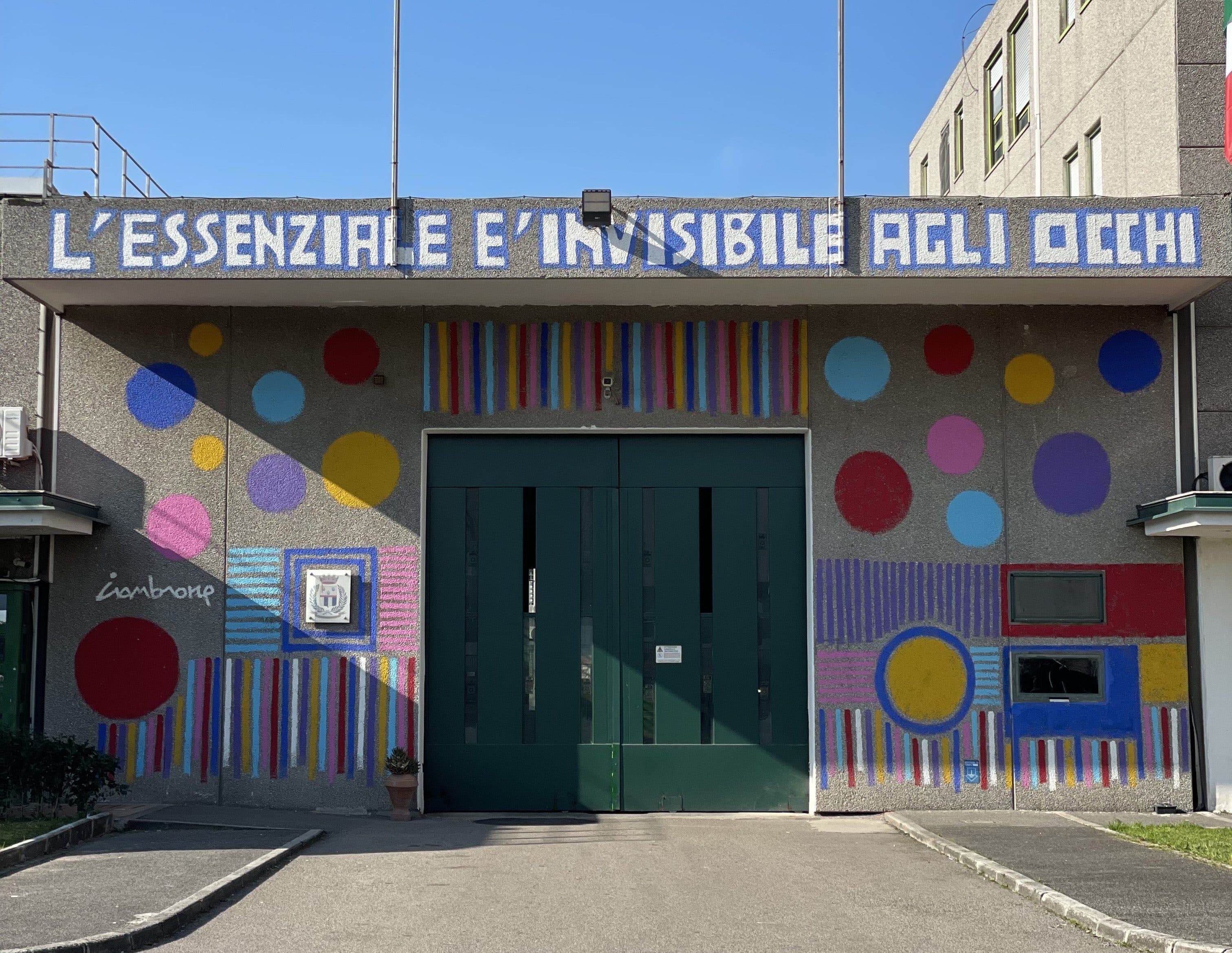 Il Murales più grande del mondo: Alessandro Ciambrone e il carcere di Santa Maria Capua Vetere