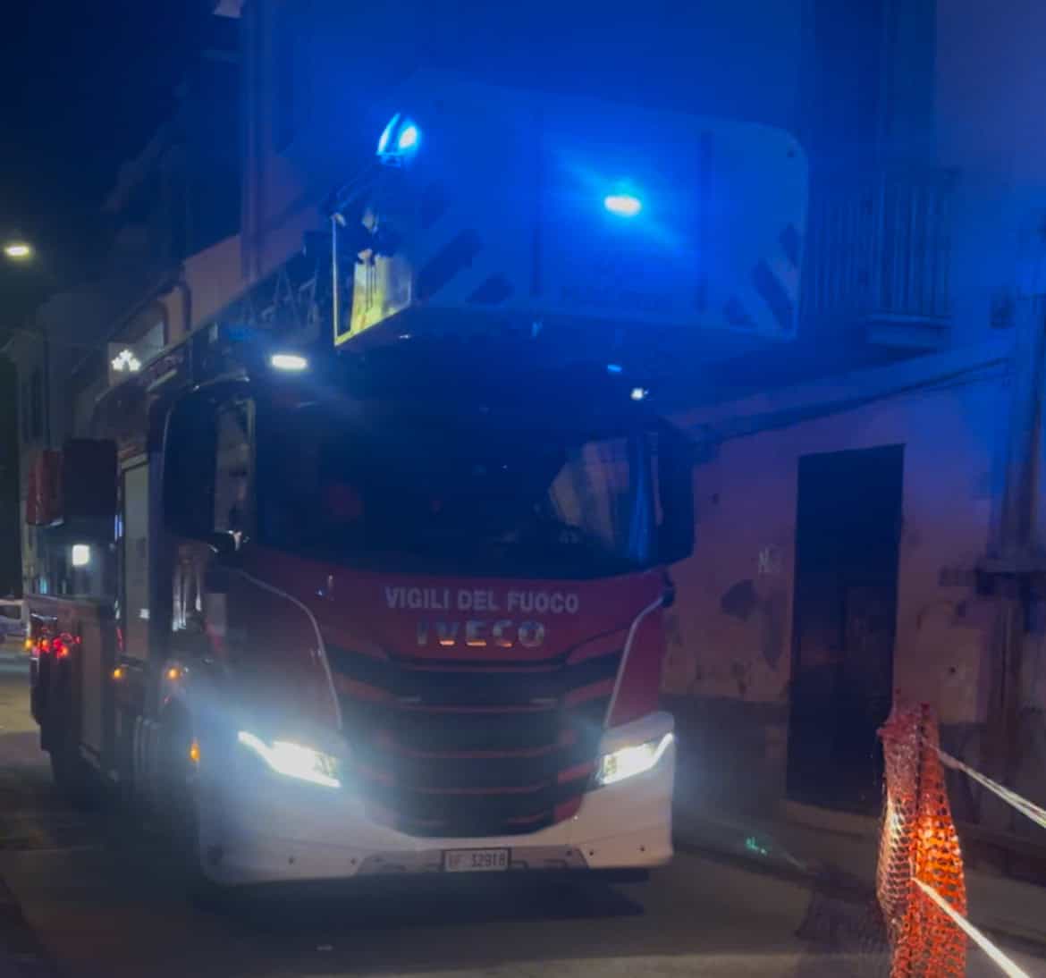 Caserta paralizzata: palazzo a rischio crollo in Via Verdi e traffico in tilt