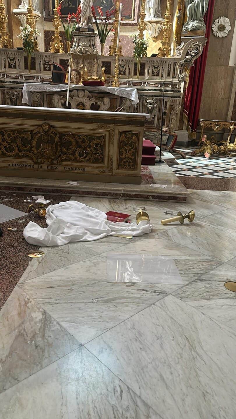 Sant’Antimo, il santuario devastato diventa un simbolo di accoglienza e rinascita