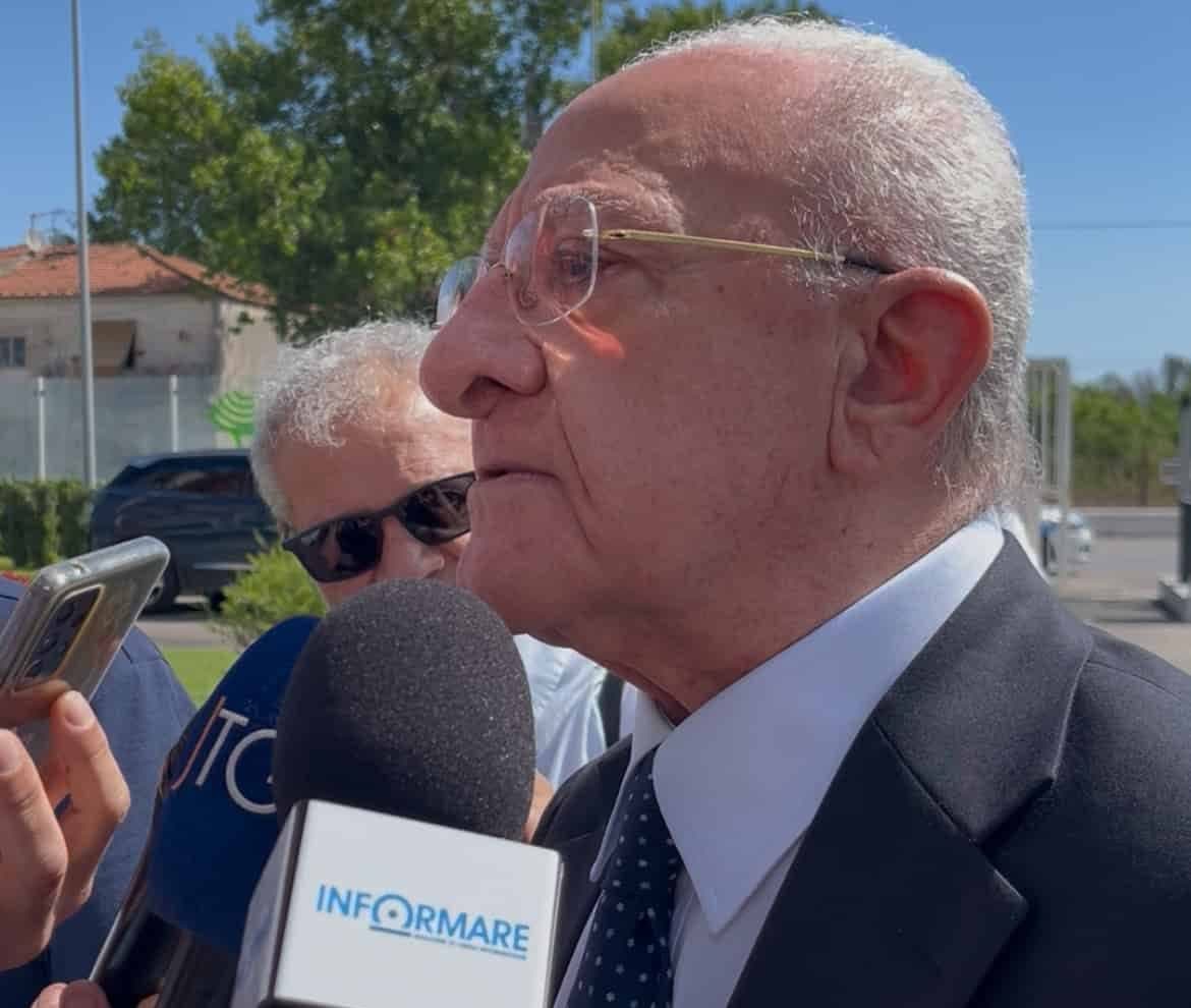 De Luca al Pineta Grande Hospital: "La Regione Campania è sotto ricatto"