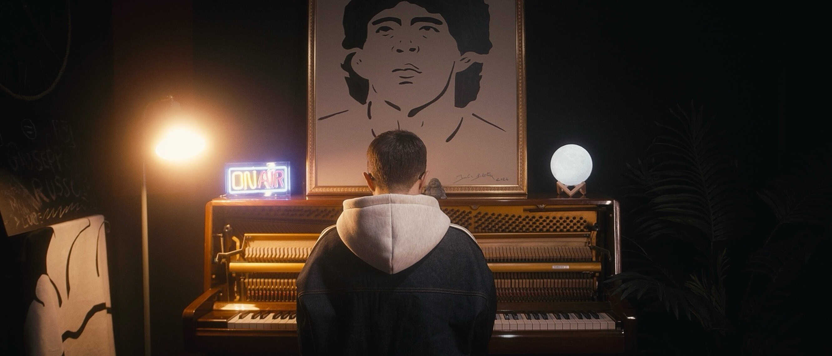“Vivo”: il singolo che anticipa l’album d’esordio di Moonaciè