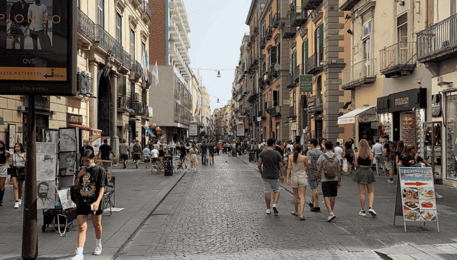 Napoli, via ai lavori di manutenzione in Via Toledo