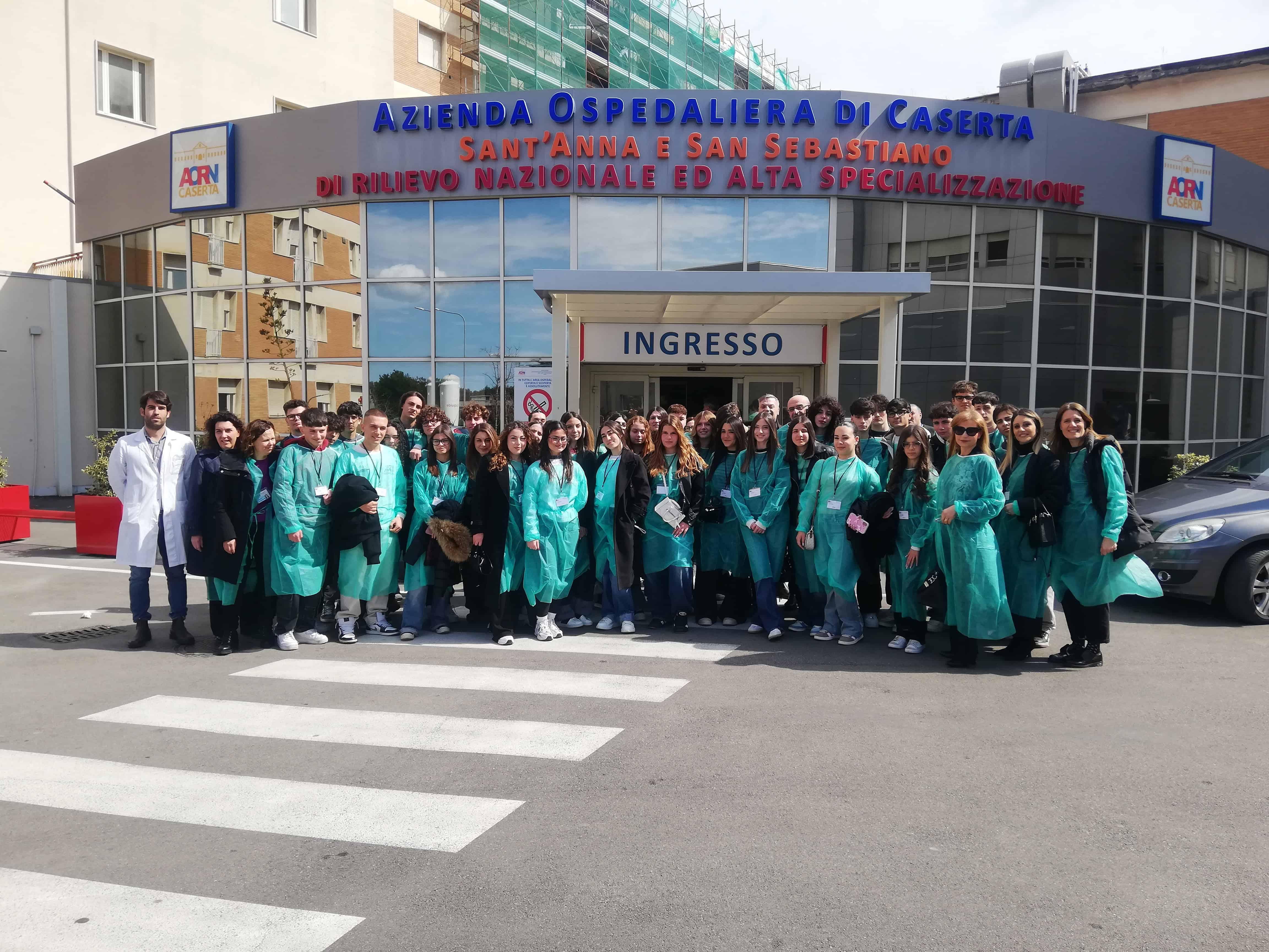 L’ospedale Sant’Anna e San Sebastiano di Caserta apre le porte agli studenti del Liceo Manzoni