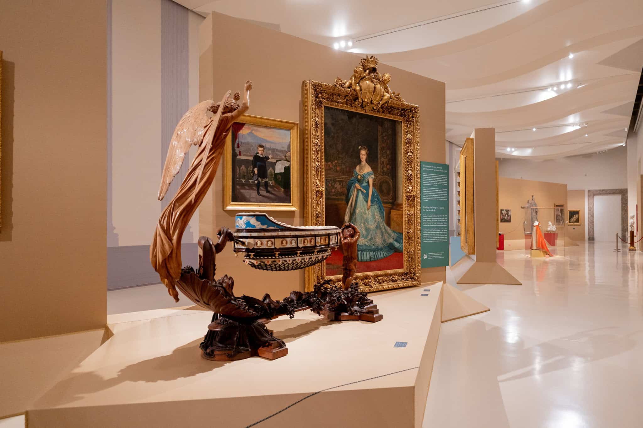 270.000 presenze alla mostra Regine alla Reggia di Caserta