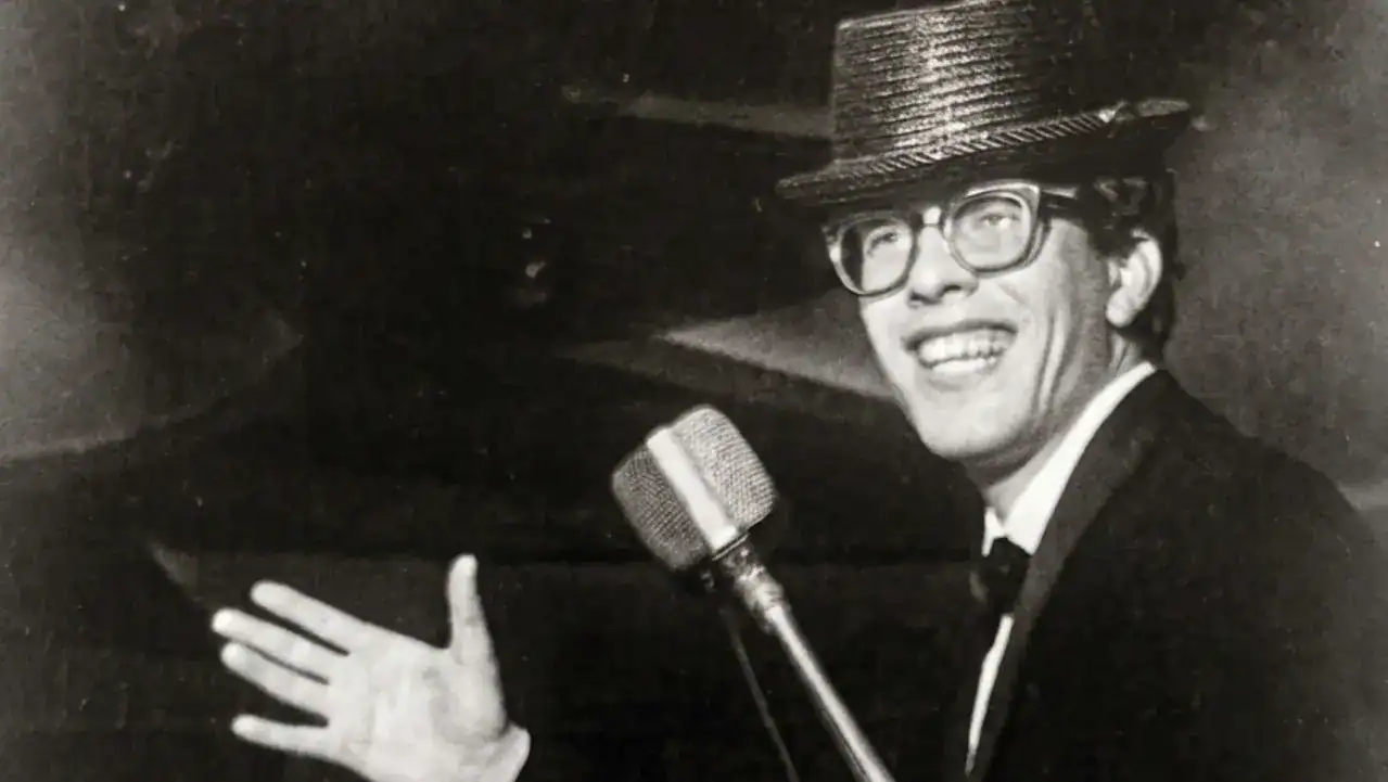 Addio a Peppino di Capri, l'uomo che fece cantare l'Italia intera