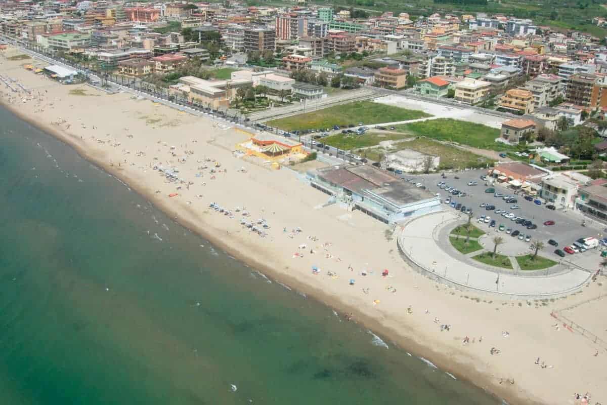 Seconda edizione de "Sammontana, pulisce la spiaggia vicino a casa tua"