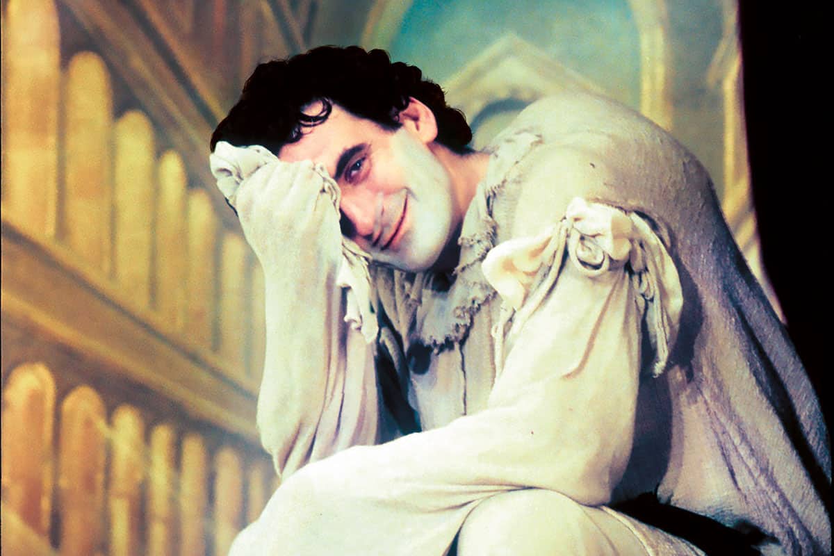 COPERTINA - Intervista impossibile a Massimo Troisi