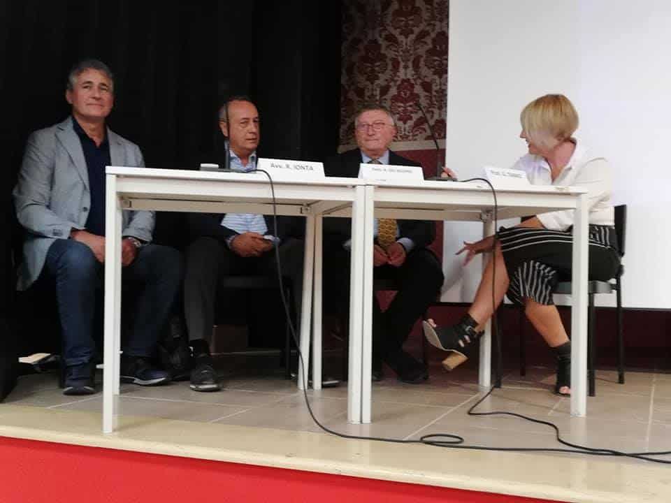 L'associazione "Le Ali di Checco" e il rebus vaccini in Italia