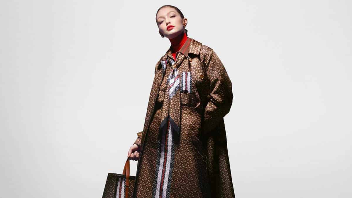informareonline-La-calligrafia-dello-spirito-il-monogramma-di-Burberry-3