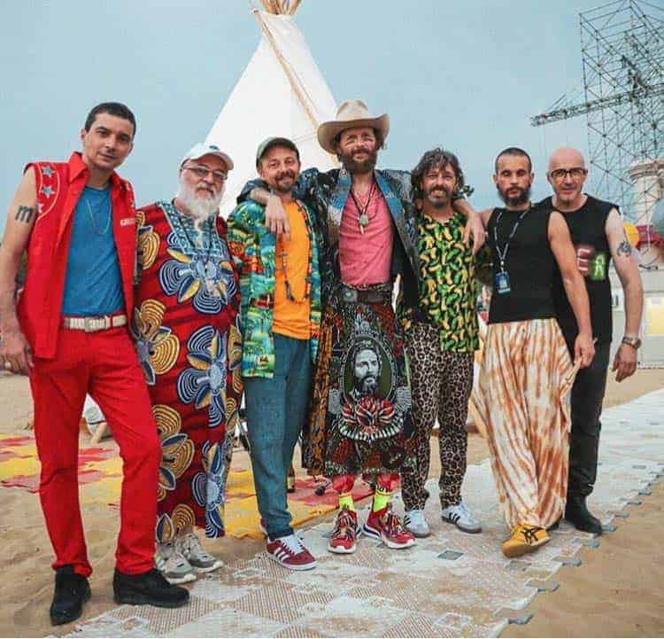 Maria Grazia Chiuri veste Jovanotti: moda, musica e multiculturalità