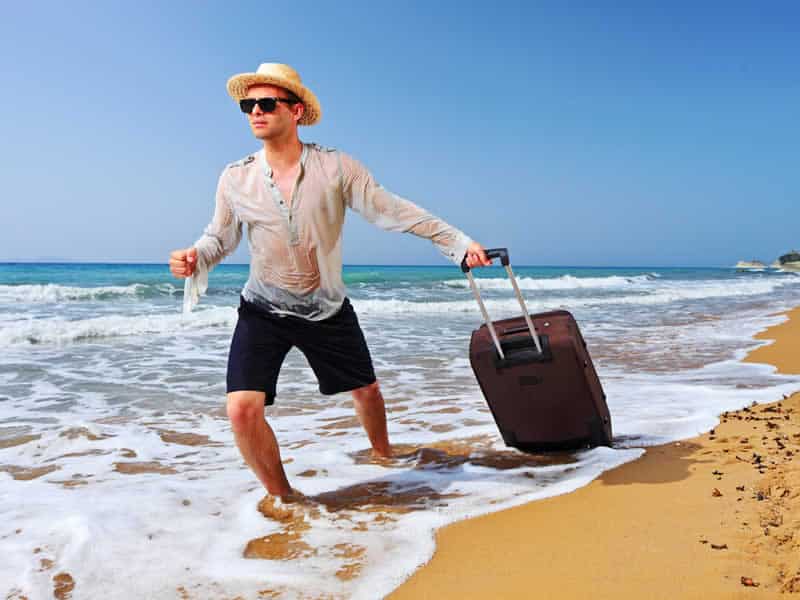 Estate e viaggi: un italiano su tre lavorerà anche in vacanza