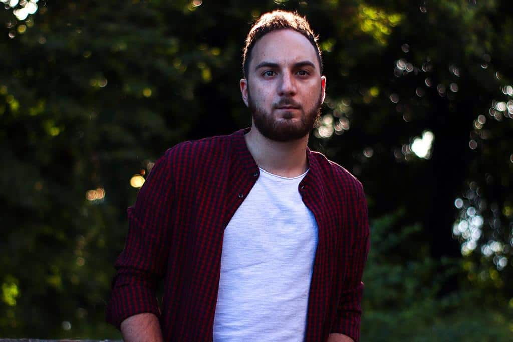 “Cadere”, Niko Albano pubblica il suo primo EP