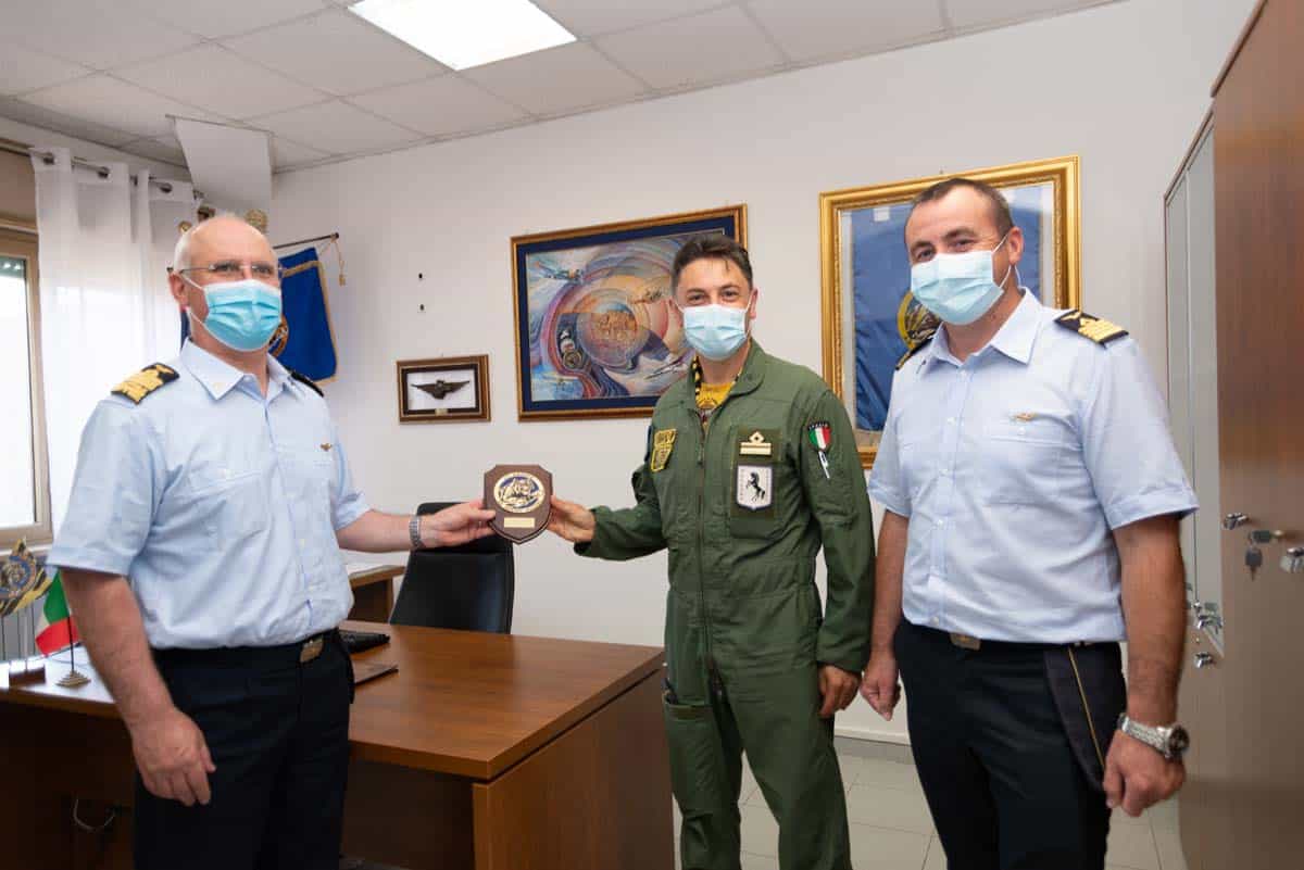 Il comandante della squadra aerea in visita al 9° Stormo