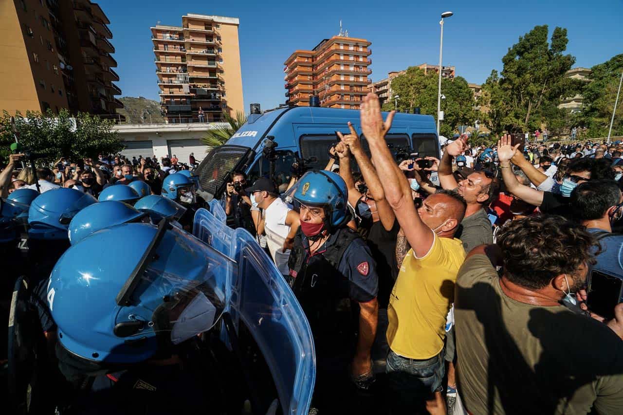 Salvini a Mondragone, i consiglieri chiedono le dimissioni di Aldo Santamaria