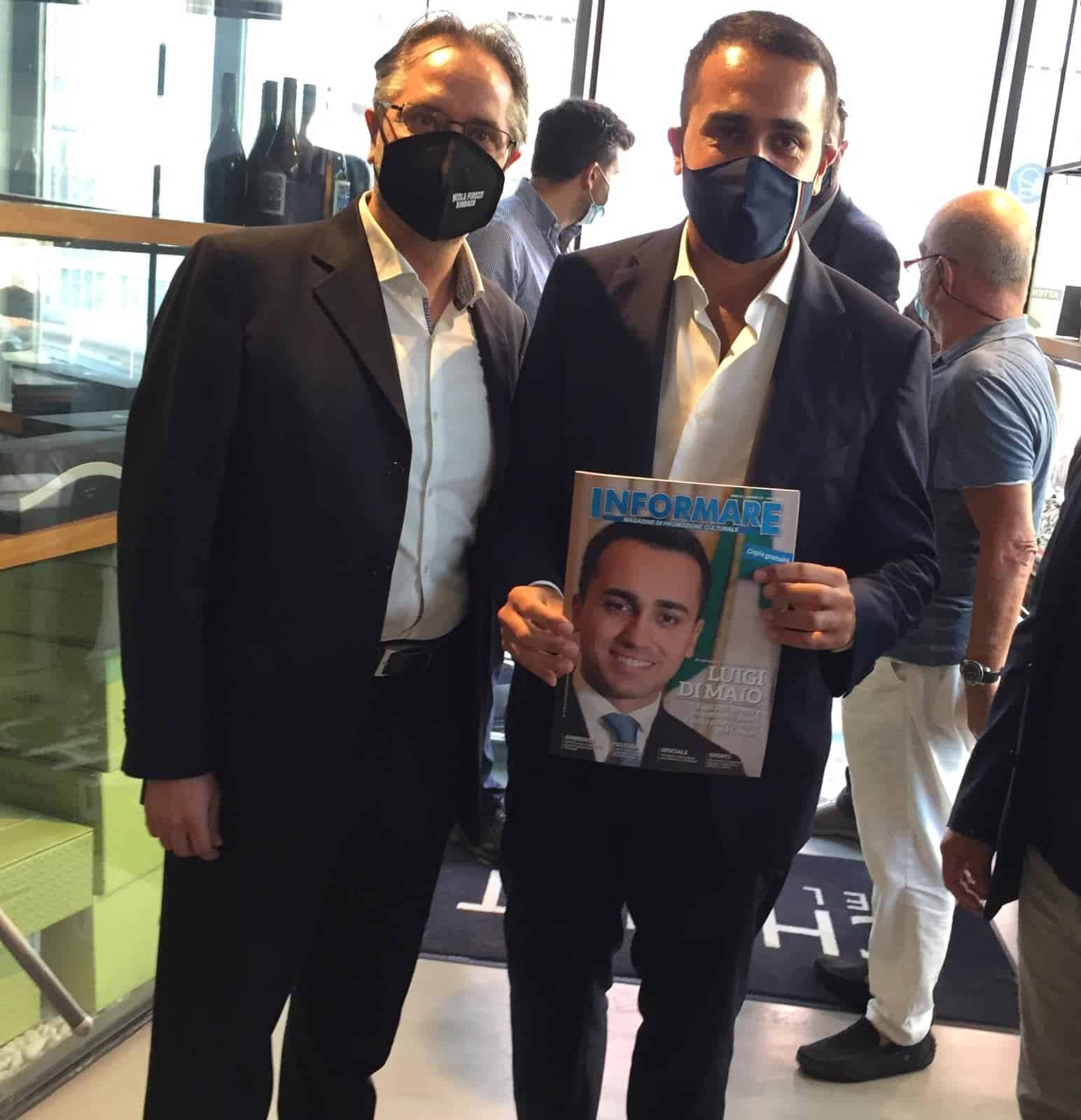 Giugliano, grande accoglienza per Luigi Di Maio