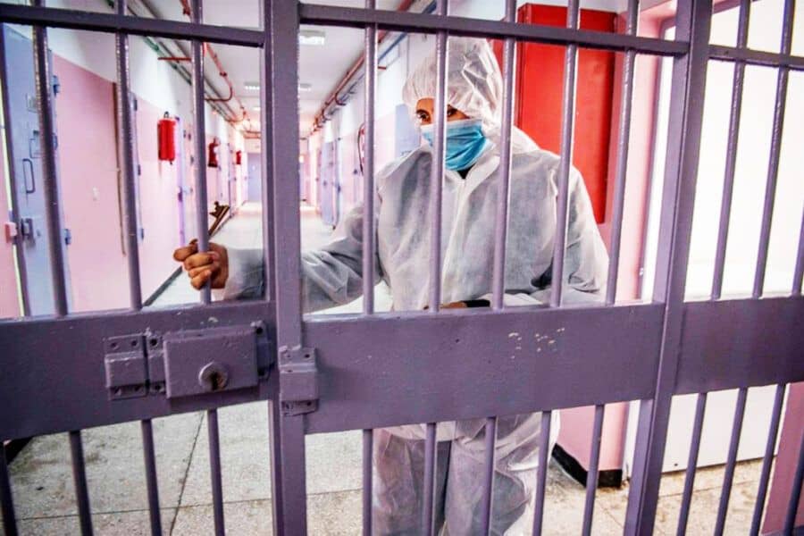 Il dramma delle carceri: facciamo luce