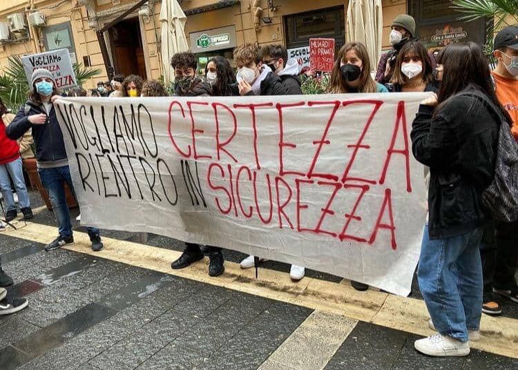 Rientro in sicurezza: la voce degli studenti