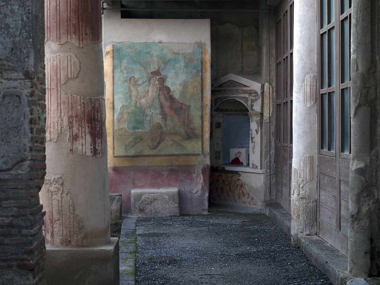 L’anima di Pompei nel progetto artistico fotografico di Luigi Spina
