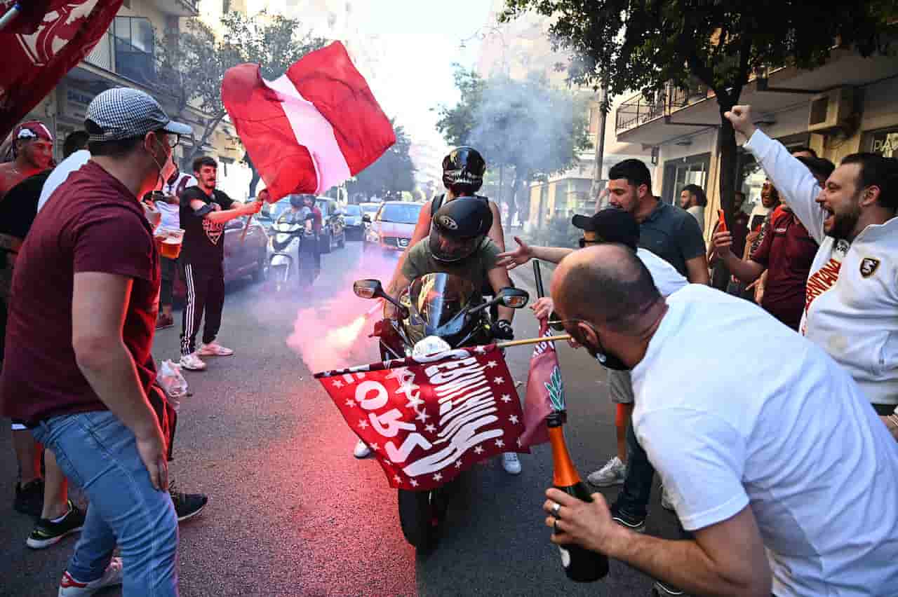 Salernitana in Serie A: morto 22enne durante i festeggiamenti