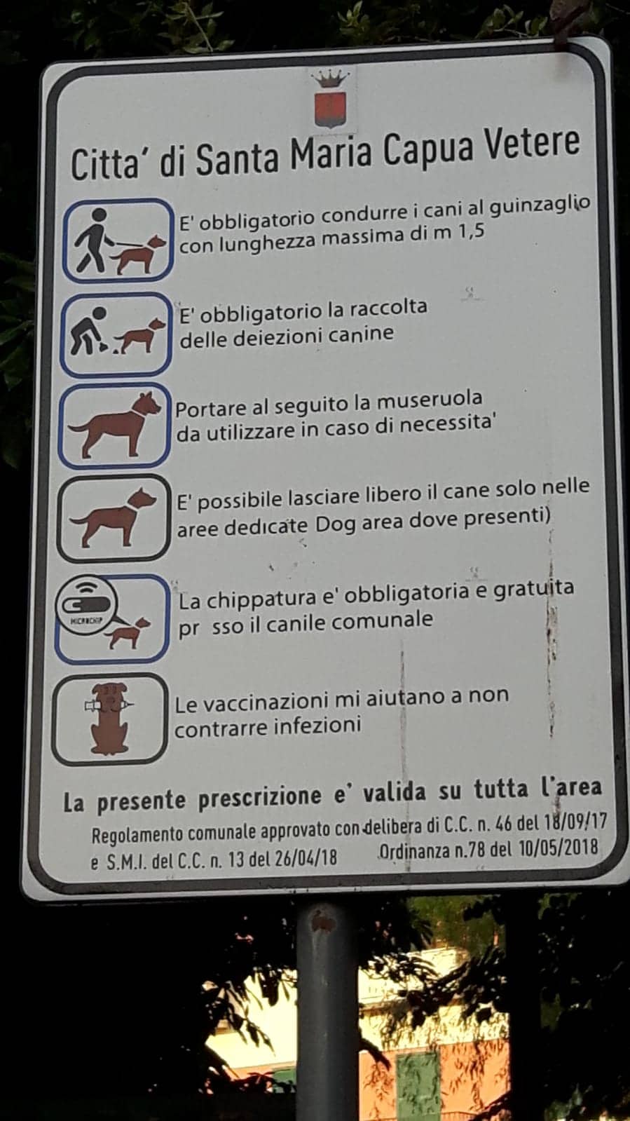 Aveta contro Mirra: "Pensa a restituire decoro alla villa comunale"