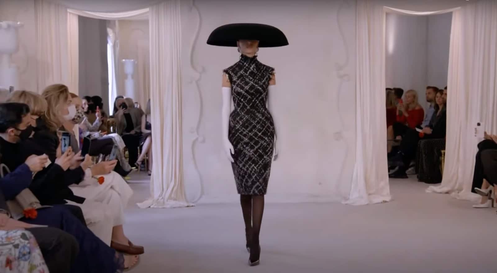 Balenciaga, ritorno all'Haute Couture