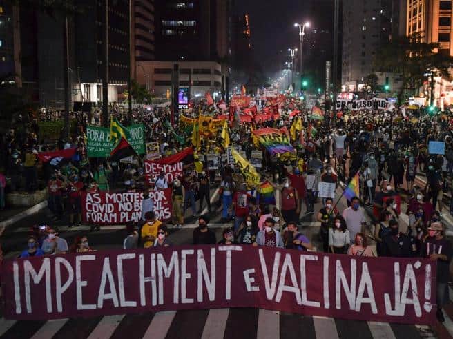 Brasile: da Rio a San Paolo proteste contro Bolsonaro