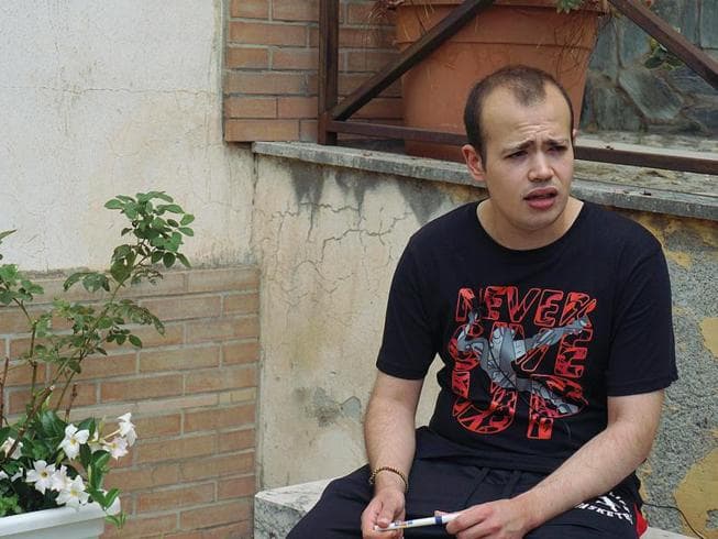 Paola: ragazzo affetto da fibromialgia arrestato per la cura con la cannabis
