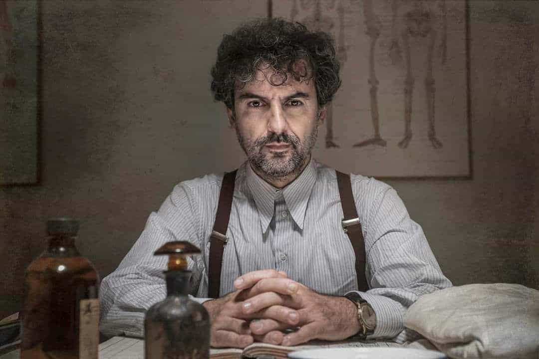 Tra letteratura e teatro: l'attore Enrico Ianniello si racconta dopo "Ricciardi"