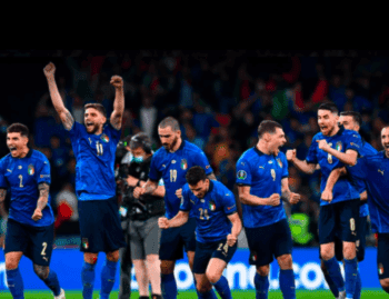 L’Europa si tinge d’azzurro dopo 53 anni