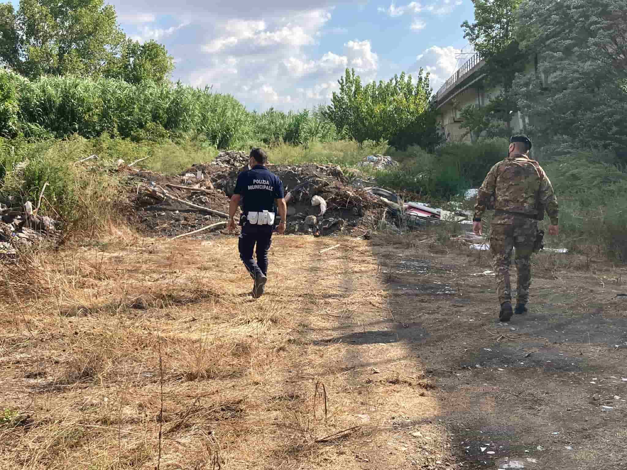 Terra dei Fuochi, report settimanale: rilevati 3 roghi e 17 veicoli