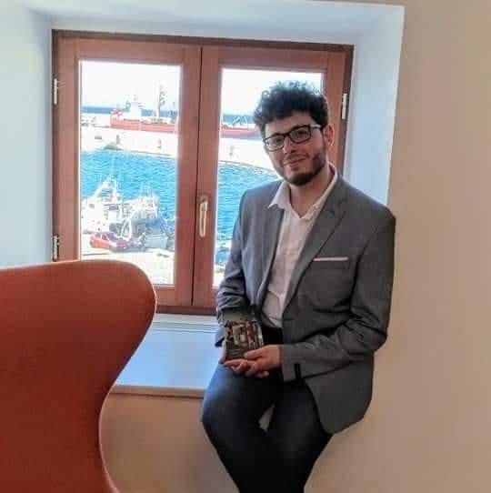 “Bisogno di scrivere come bisogno di espressione”: intervista a Nicola De Dominicis