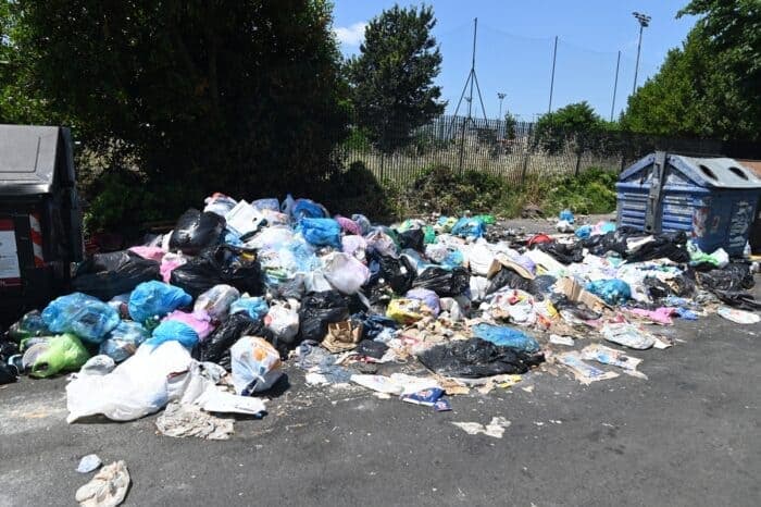 Giugliano. Pronta interrogazione parlamentare sui miasmi, Cacciapuoti: "Fare chiarezza sulla provenienza del mal odore"