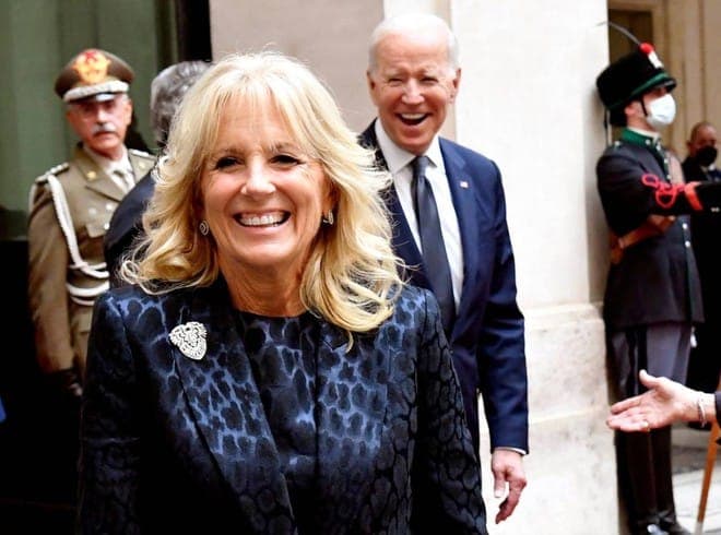 Lunedì 1 novembre Jill Biden visiterà la Naples Middle High School