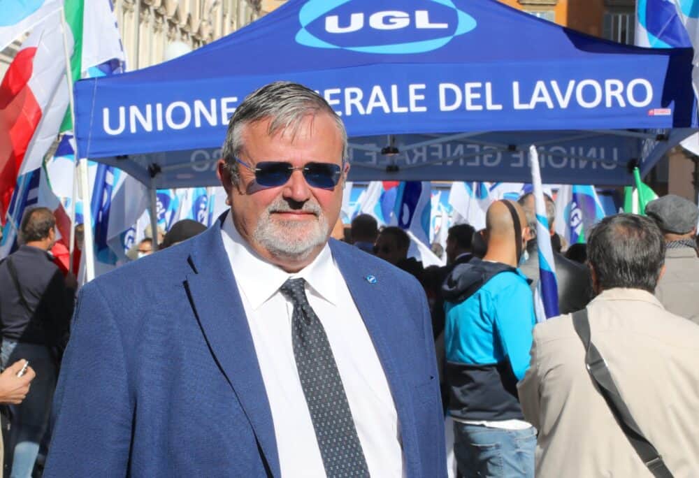 Leader UGL: “Governo ascolti proposte dei sindacati a partire da Quota 41”